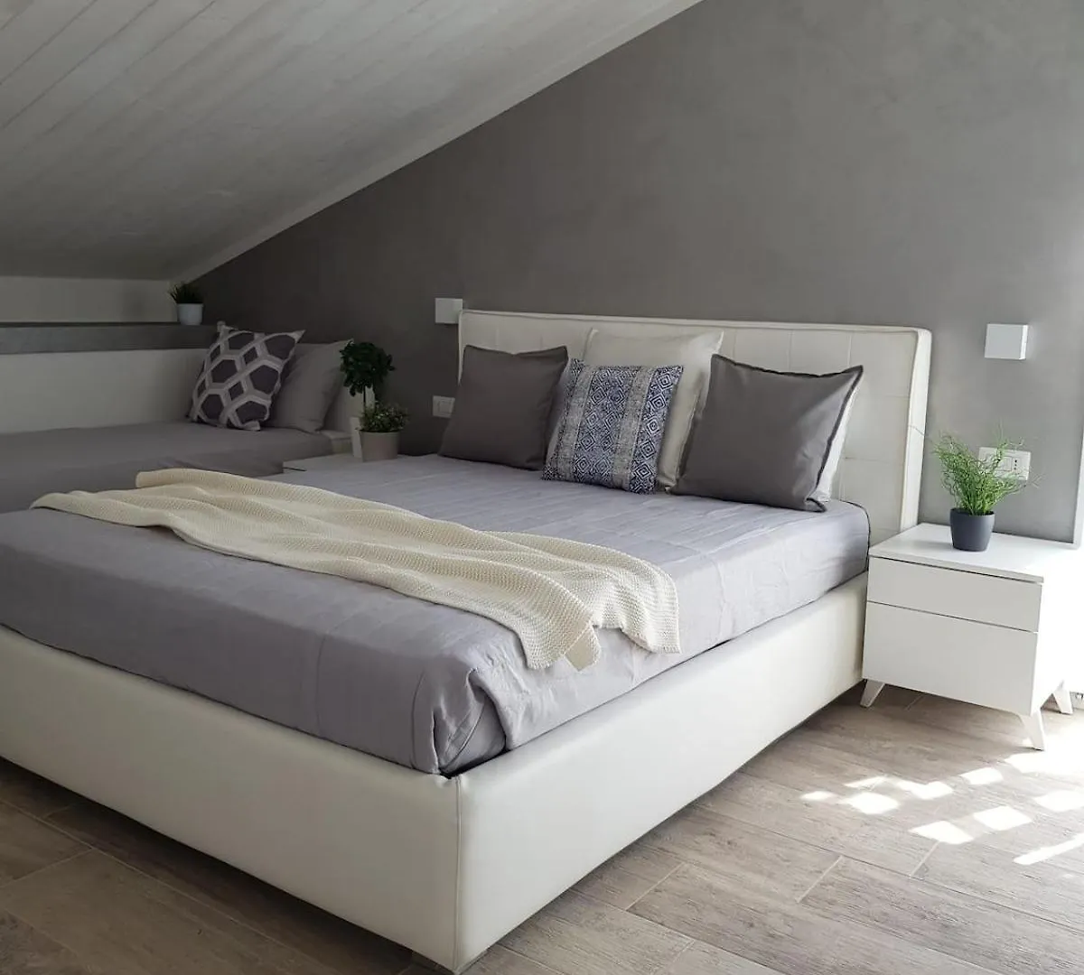 Apartmán Luxury Penthouse With Private Jacuzzi San Mauro Mare 0*,