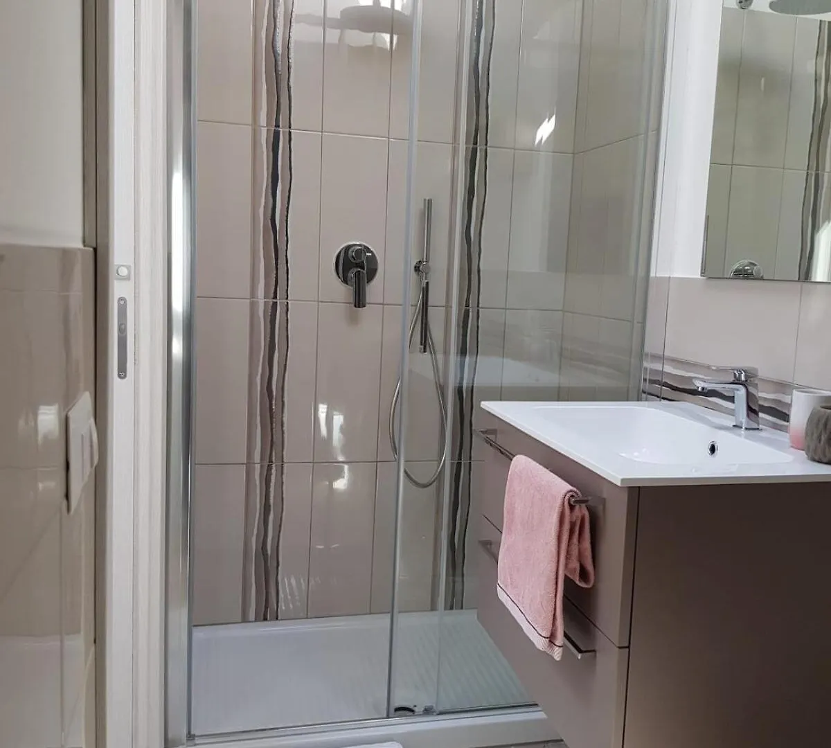 Apartmán Luxury Penthouse With Private Jacuzzi San Mauro Mare Itálie